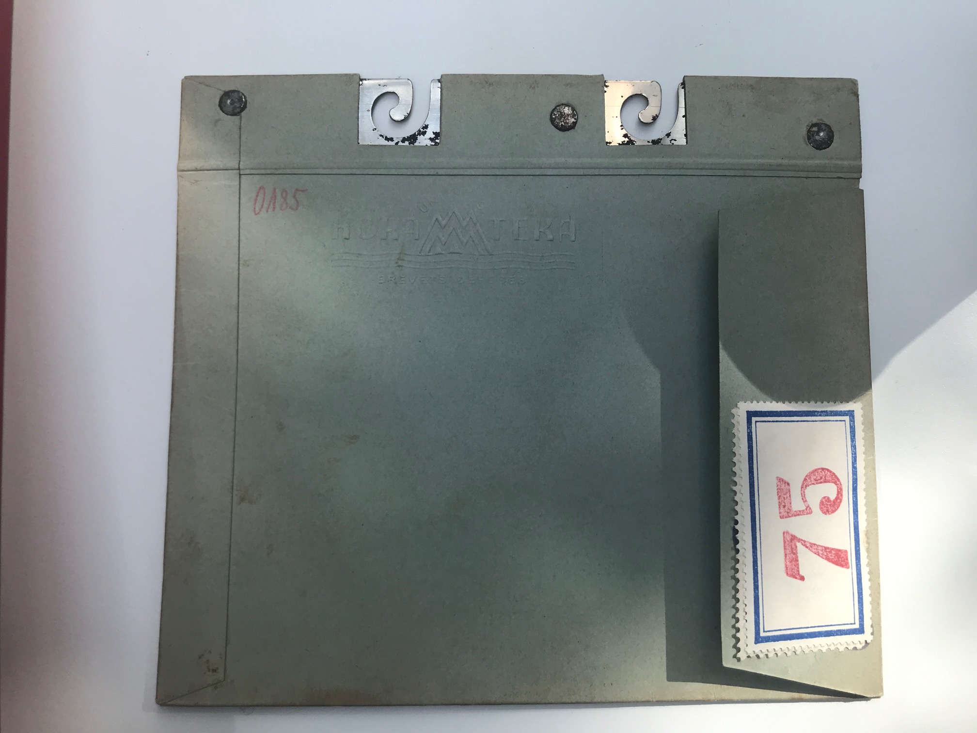 Malá archivační sada ISO o objemu malého grossu